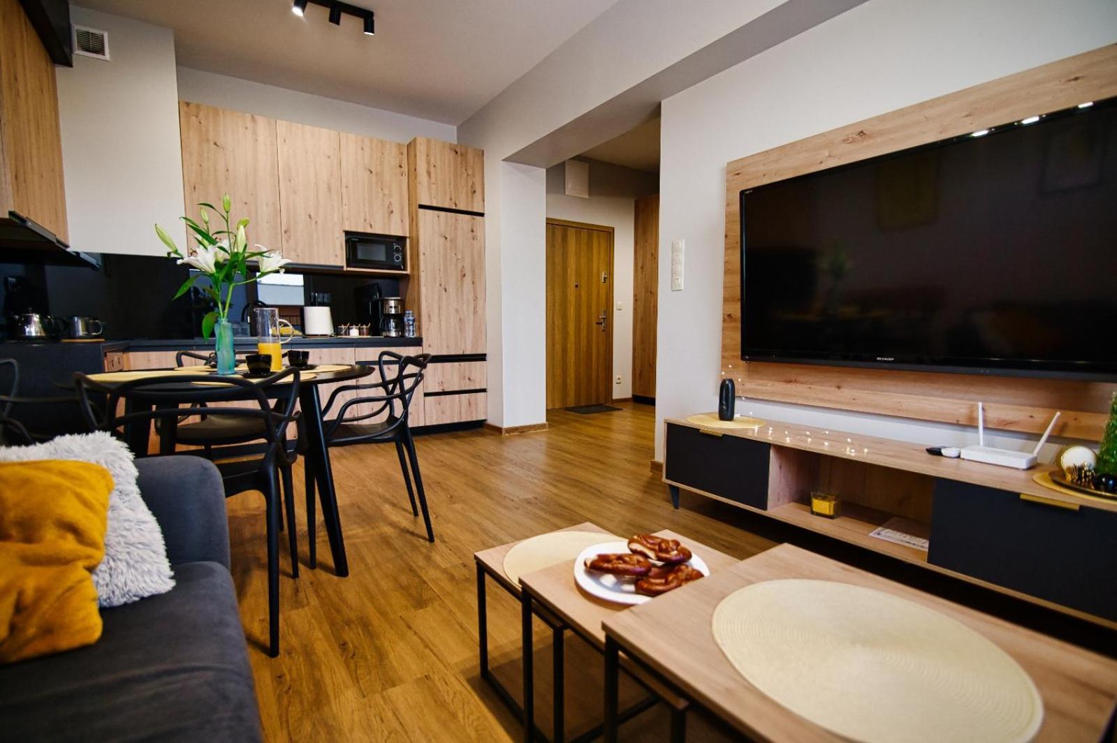 Apartament No82 Yellow Holiday Home Zator Eksteriør billede